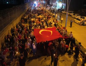 Gölcük, 15 Temmuz Destanı İçin Yine Dimdik Ayakta