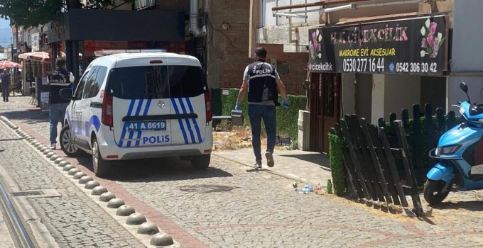 İzmit’te Şüpheli Ölüm: 40 Yaşındaki Adam Evinde Ölü Bulundu