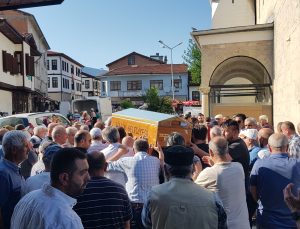 Çınar Dalının Altında Kalan Genç Öğretmen Son Yolculuğuna Uğurlandı