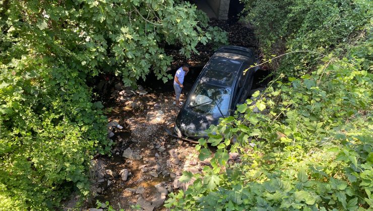 Park Etmeye Çalıştı, 7 Metreden Düştü