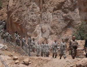 PKK, Irak’ta Silah Bıraktı: Tarihi Tören Düzenlendi