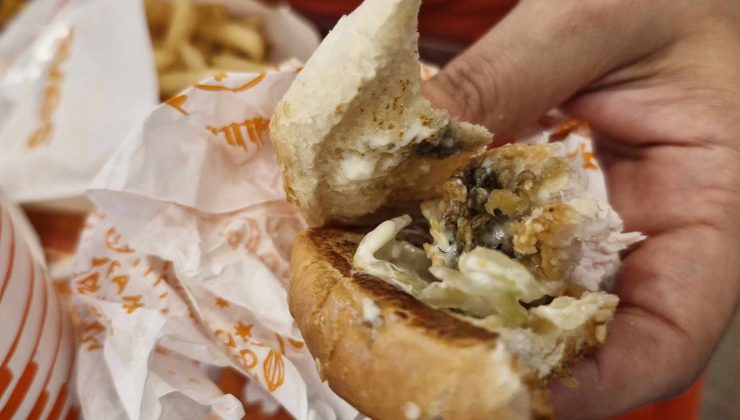 Tavuk Hamburgerde Küf Şoku: İzmit Popeyes Müşterisi İade Yaptı