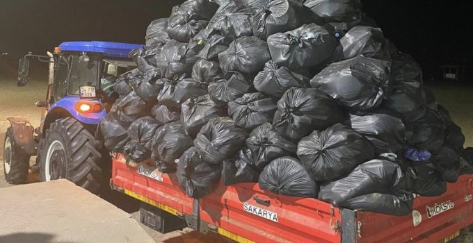Kandıra Sahillerinden 992 Ton Çöp Toplandı