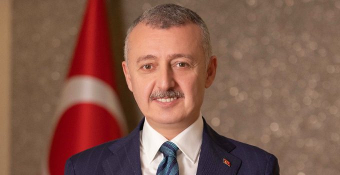 “O gecenin karanlığını yenen kardan aydınlık imandı”