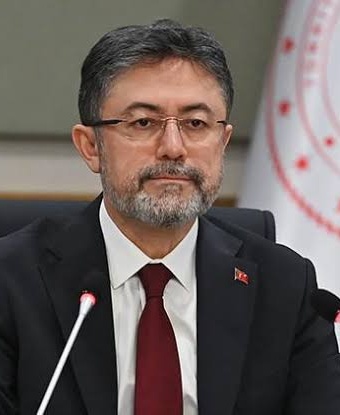 Bakan Yumaklı: Karamürsel’deki Yangının Enerjisi Düşürüldü