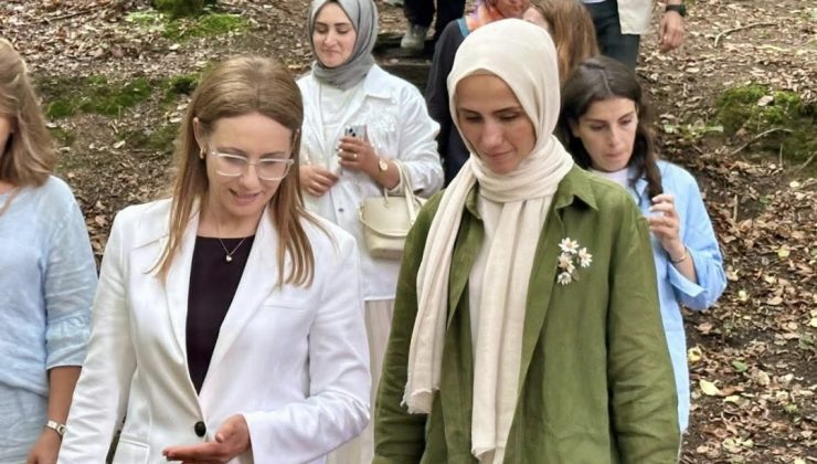 Bayraktar’dan Diriliş Kampı’nda, Gençlere Moral Ziyareti