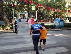 Büyükşehir Zabıtası ile okul yolu daha güvenli
