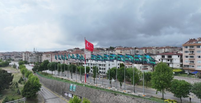 Derince Belediyesi’nden Kocaelispor Bayrakları Açıklaması