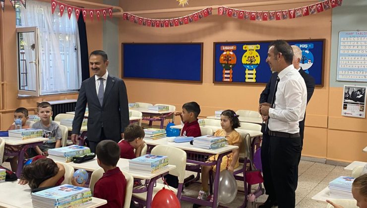 Vali İlhami Aktaş, Oryantasyon Sürecindeki Öğrencilerle Buluştu