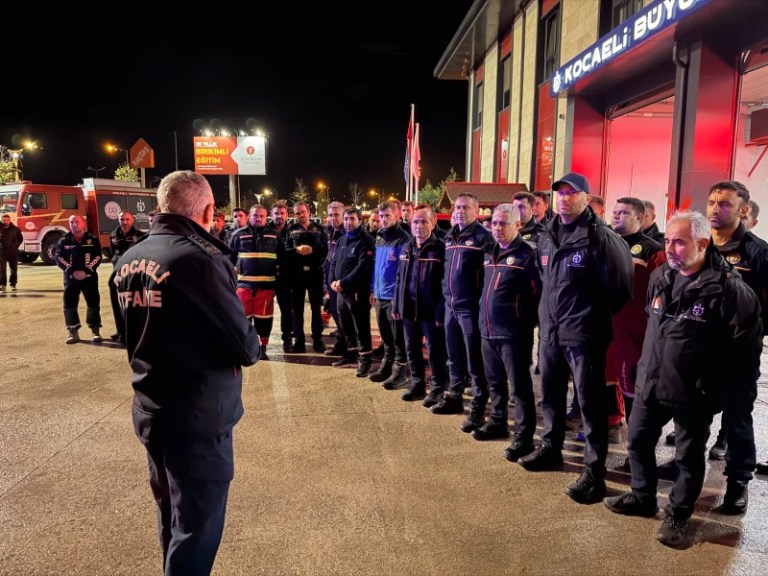 Sındırgı’da Deprem Sonrası Hızlı Müdahale!