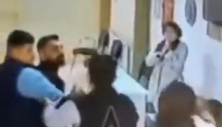 Körfez’de doktora saldırı!