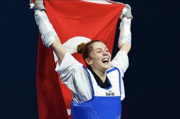 Merve Dinçel Kavurat, Çin’de Dünya Şampiyonu!