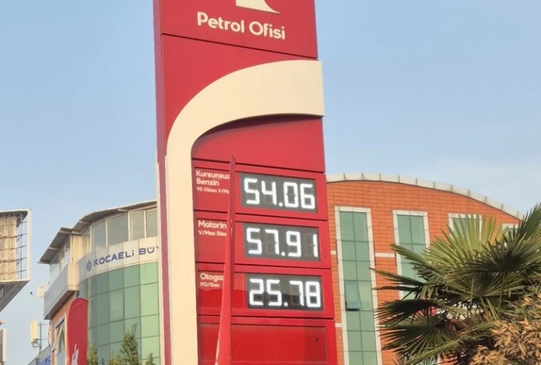 Motorine gece yarısı zam geldi!