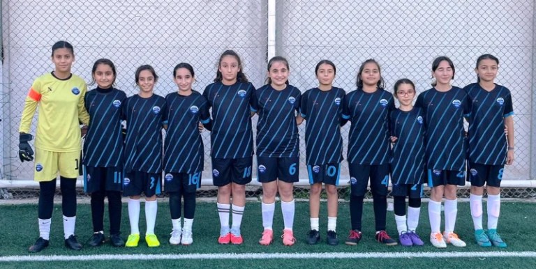 Körfez, U13 Kız Futbol Turnuvası’nın Şampiyonu Oldu!