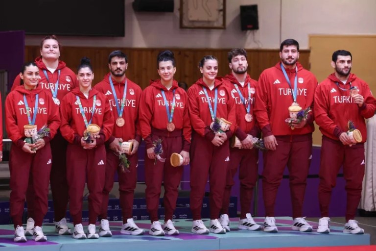 Kocaeli Kağıtspor Riyad’dan Madalya Yağdırdı!