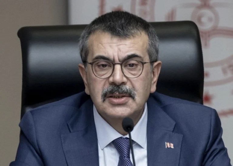 Milli Eğitim Bakanı Tekin: Kürtçe Konuşuluyor!