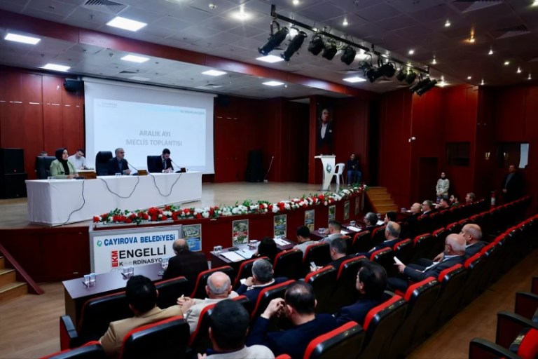 Çayırova’da yılın son meclis toplantısı yapıldı!