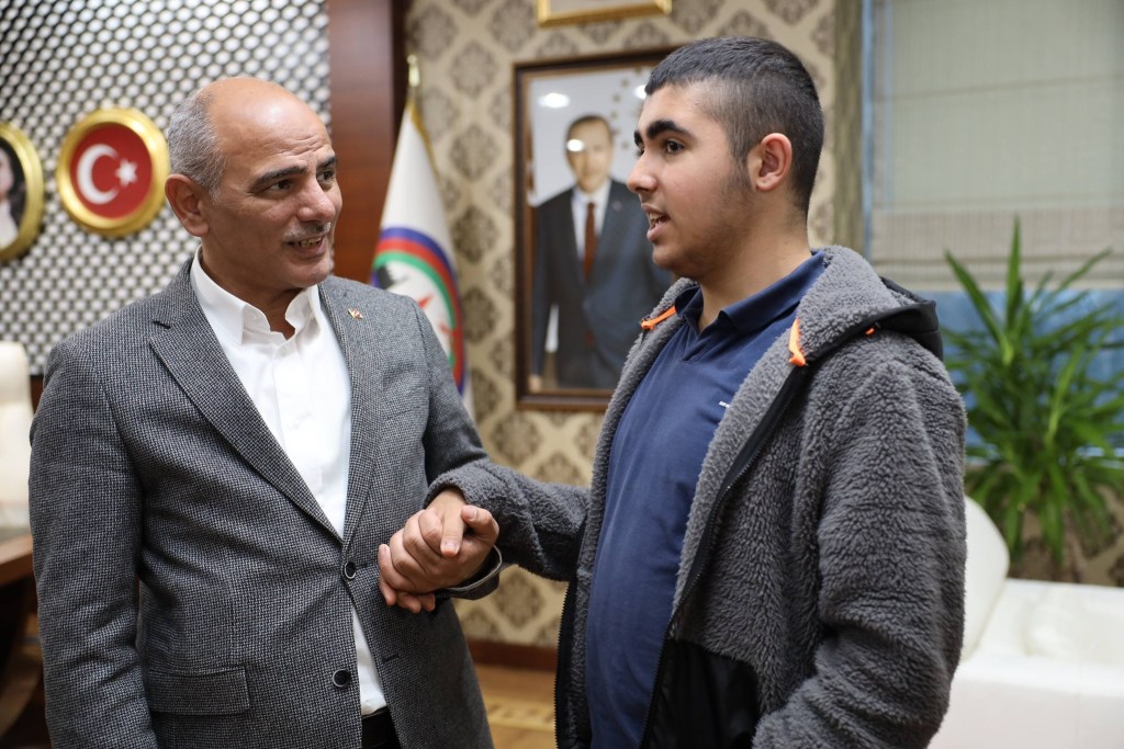 Körfez’de Başkan Söğüt’e Özel Ziyaret!