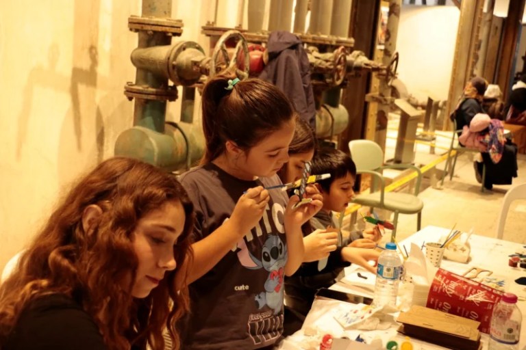 Kocaeli’de Kağıt Uçaklar Yarıştı!