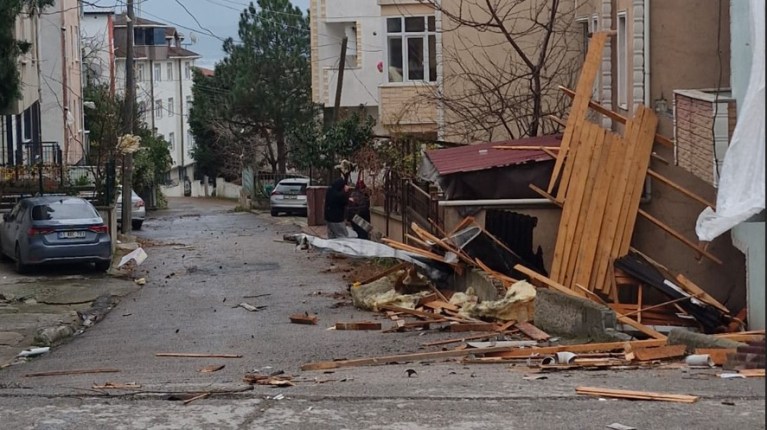 Kocaeli’de Fırtına Uyarısı: Dikkat!