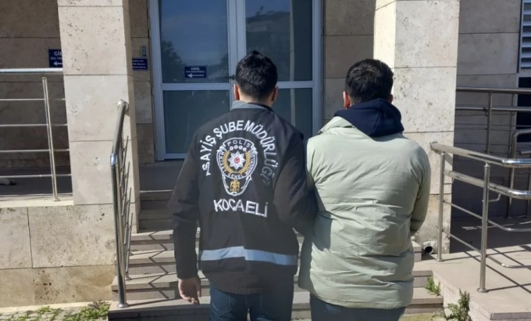 Darıca’da Bilişim Hırsızlığı: 5 Yıl Cezası Olan Şahıs Yakalandı!