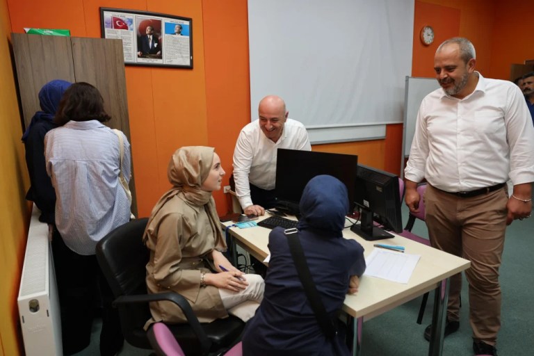 Üniversite sınavı başvuru ücreti için destek!