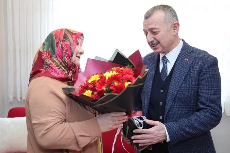 Başkan Büyükakın’dan şehit ailesine bayram ziyareti