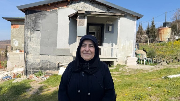 Kocaeli Büyükşehir’den yangınzede Aktekin ailesine destek