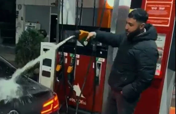 Kocaeli’de akaryakıt istasyonunda akılalmaz olay!