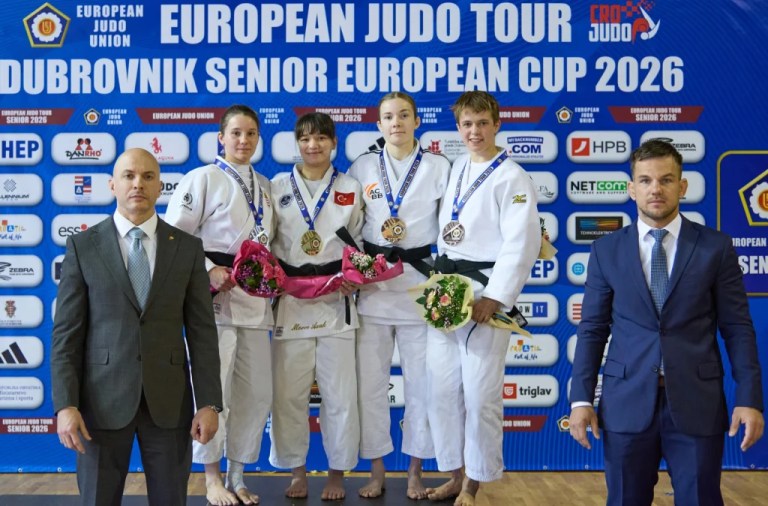 Kağıtspor’dan madalya ve başarılarla dolu bir hafta