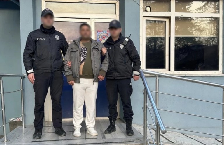 Karamürsel’de banka kartı dolandırıcısı yakalandı