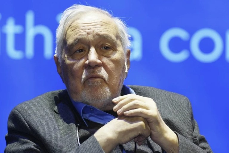 İlber Ortaylı yoğun bakımda tedavi görüyor