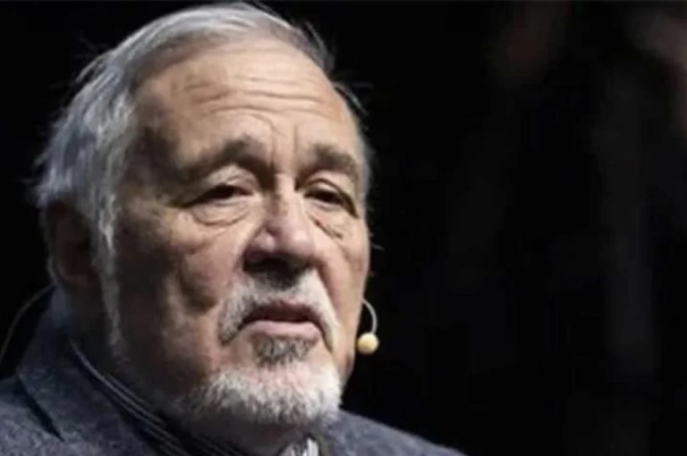 İlber Ortaylı Yoğun Bakımda Entübe Edildi