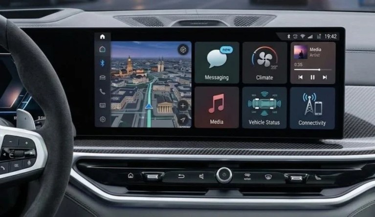 Araç İçi Ekran ve Ses Sistemlerine Yeni Düzenleme