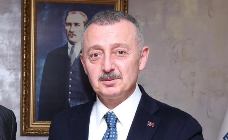 Başkan Büyükakın’dan Kocaelispor’a 60. yıl mesajı
