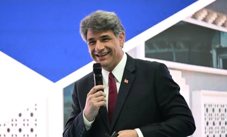 Kocaman’dan muhalefete: Asfalt dökemezsiniz