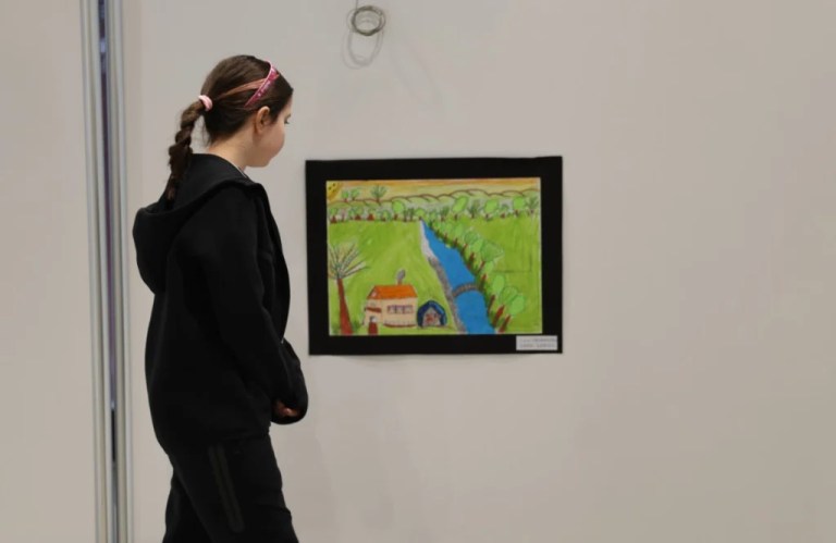 Minik Ellerden ‘Kartepe’nin Çocukları’ Resim Sergisi