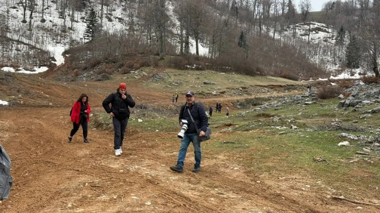 Kartepe’nin Endemik Çiğdemi Doğa Severleri Büyüledi