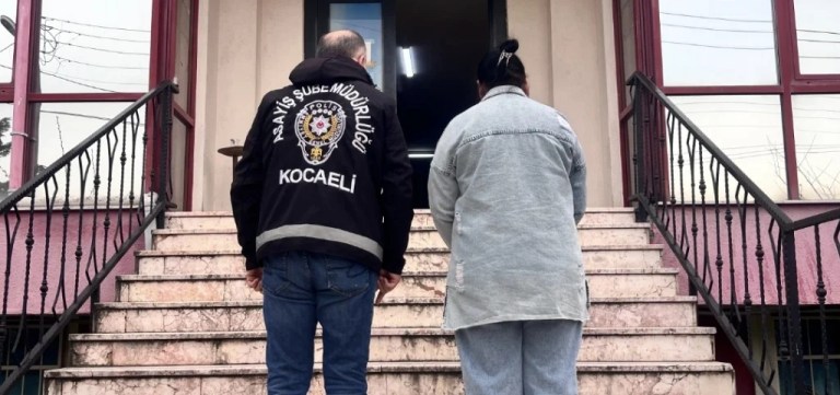 Bilişim Hırsızlığı Yapan Şahıs Darıca’da Yakalandı