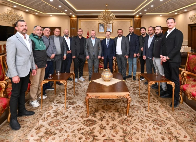 Roman Dernekleri temsilcileri Vali Aktaş’ı ziyaret etti