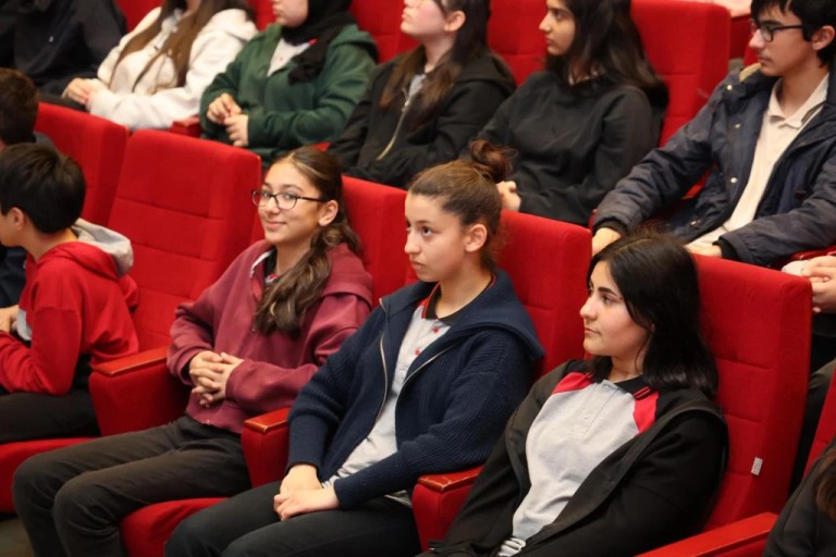 Öğrencilere sınav motivasyonu söyleşisi