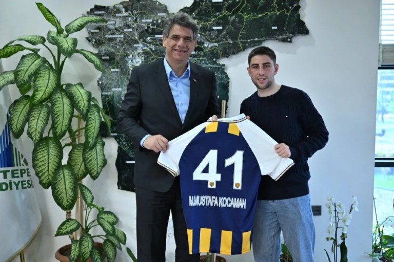 Kocaman’dan Kartepeli sporculara destek