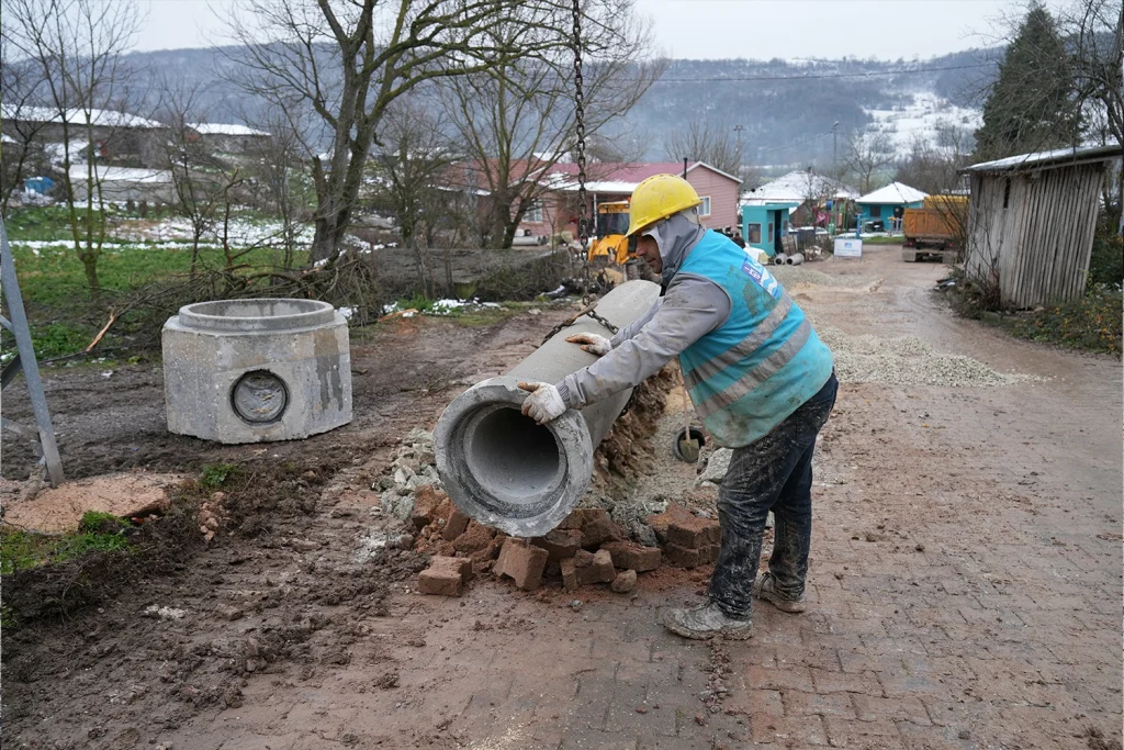 İSU, Gölcük ve İzmit kırsalında altyapıyı güçlendiriyor