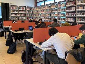 Kütüphanelerin çalışma günlerine sınav ayarı